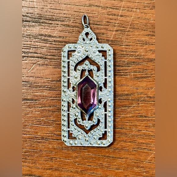 Vintage Art Deco Filigree Sterling Silver & Amethyst Pendant - Picture 9 of 16